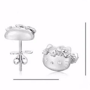 Hello Kitty Stud Earrings Silver NWOT